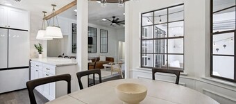 Allen Abode - 4 Bedrm. Pool, Fire Pit , Charm