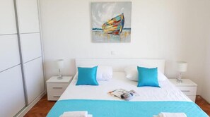 2 bedrooms, iron/ironing board, WiFi, bed sheets - Sunny Mediterranean Apartment Steps from the Beach (Hvar)