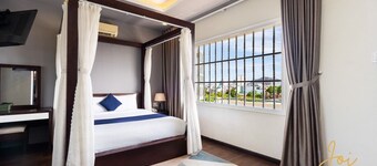 Joi Hospitality - Central