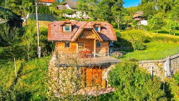 Family House, 2 Bedrooms, Balcony, Mountainside (Vineyard Chalet Hansel and Gretel) | Exterior