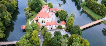 Vineyard Chalet Hansel and Gretel
