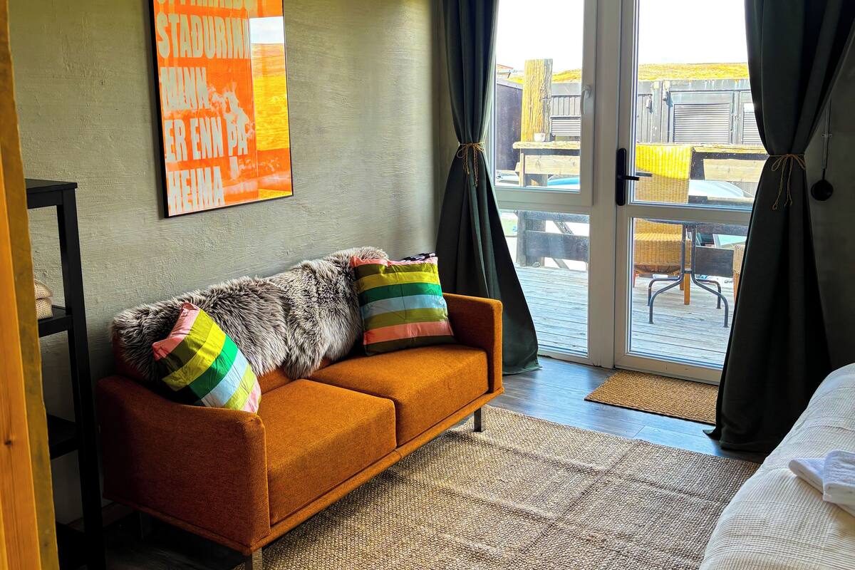 Superior kamer, 1 twee- of 2 eenpersoonsbedden, balkon | 1 slaapkamer, een bureau, gratis wifi, beddengoed