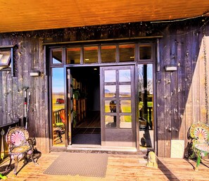 Property entrance - Hotel Brú countryside (Selfoss)