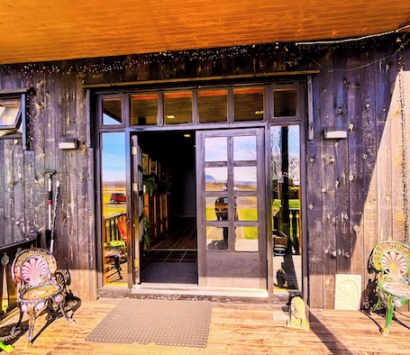 Property entrance. Hotel Brú countryside