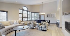 Condo (Vail Village Center Place 3 Bedroom C) | Exterior