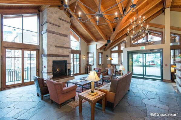 Condo (Lionshead Village - Landmark Condos 2) | Exterior