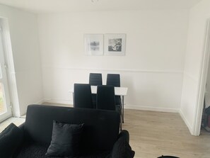 Casa, varias camas | 3 habitaciones, tabla de planchar con plancha y wifi gratis