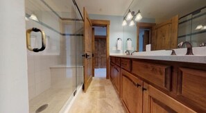 Exterior - Lionshead Village Landmark Condos 3 Bedroom (Vail)