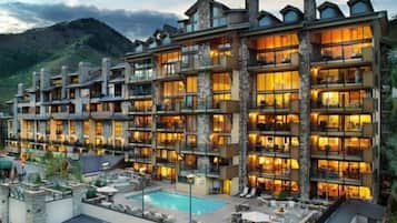 Condo (Lionshead Village Landmark Condos 3 B) | Exterior