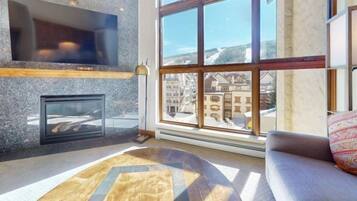 Condo (Lionshead Village Landmark Condos 3 B) | Exterior