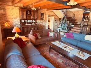 TV, fireplace, foosball, table tennis