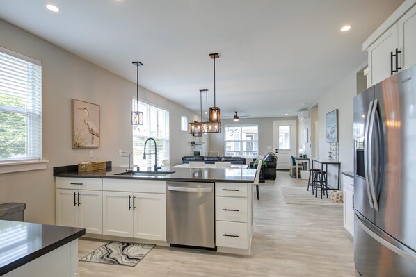 المنشأة من الداخل