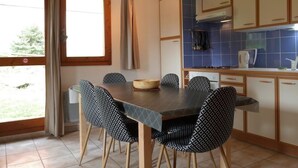 Luokittelematon kuva, 3 kautta 10, painike