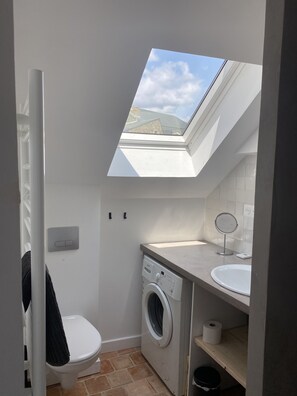 Hair dryer, towels, toilet paper