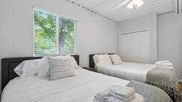 2 bedrooms, iron/ironing board, travel crib, free WiFi