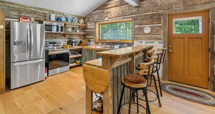Rustic charm in a newly constructed Log Cabin! Best of both worlds!
