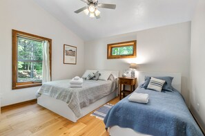 2 bedrooms, free WiFi, bed sheets