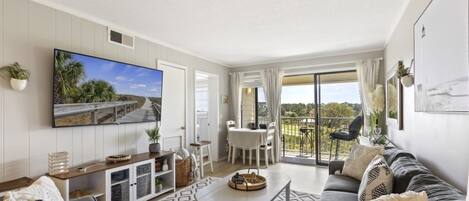 Villa, 2 chambres | Aire de séjour