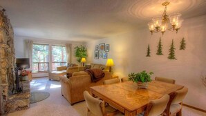 Condo, 3 phòng ngủ | Nội thất