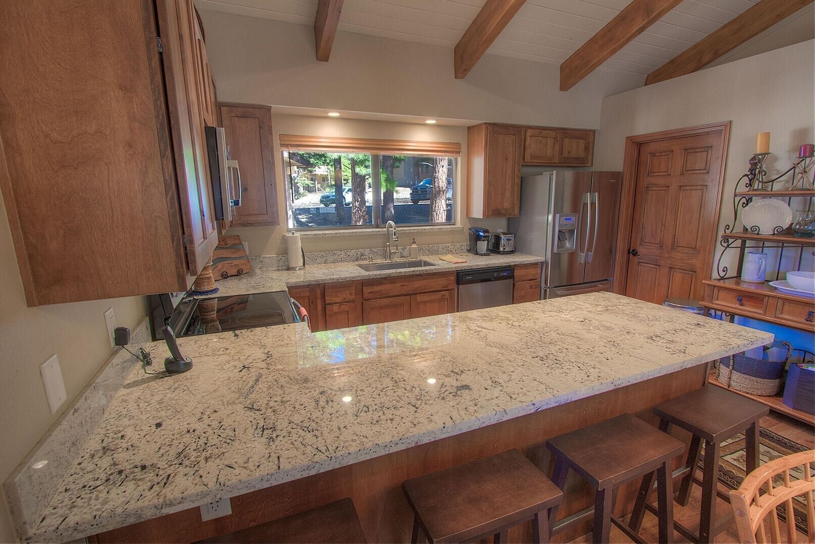 Condo, 3 Bedrooms | Private kitchen