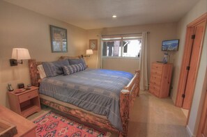 Apartment, 3 Schlafzimmer | 3 Schlafzimmer, kostenloses WLAN, Bettwäsche