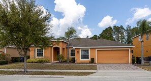 House, 6 Bedrooms | Exterior - 154ysd-watersong 6 Bedroom Home by RedAwning (Davenport)