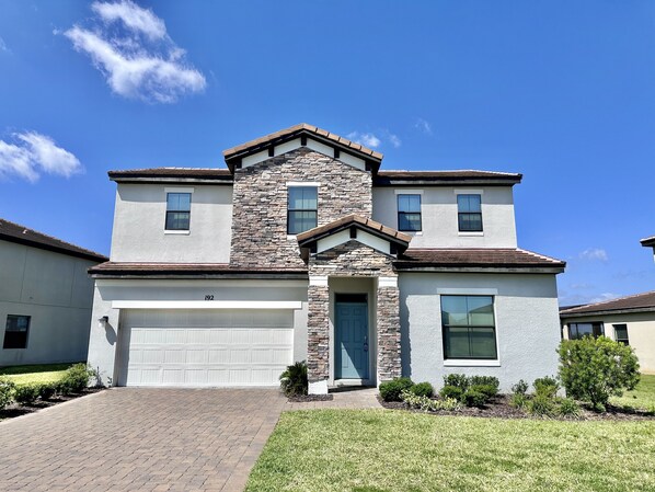 Exterior - Balmoral Resort-192kb 4 Bedroom Home by RedAwning (Haines City)