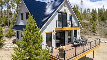Cabin, 3 Bedrooms | Exterior