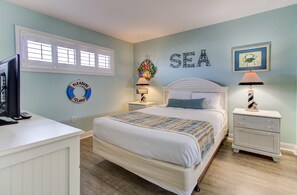 Condo, 2 Bedrooms