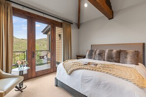 5 habitaciones, tabla de planchar con plancha y wifi gratis 