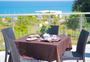 Desayuno completo incluido todos los días