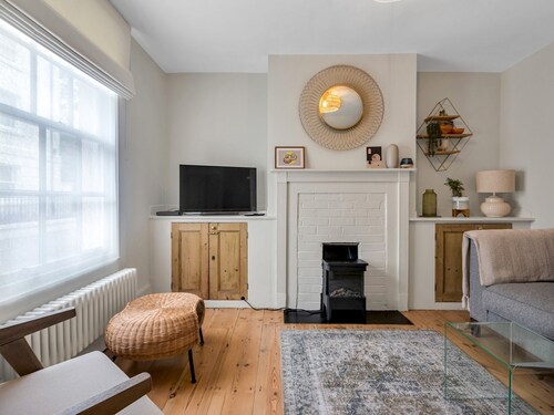 Stunning Georgian Cottage In The City - Pass the Keys