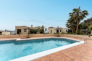 Pool - Picturesque Holiday Base in La Herradura (La Herradura)