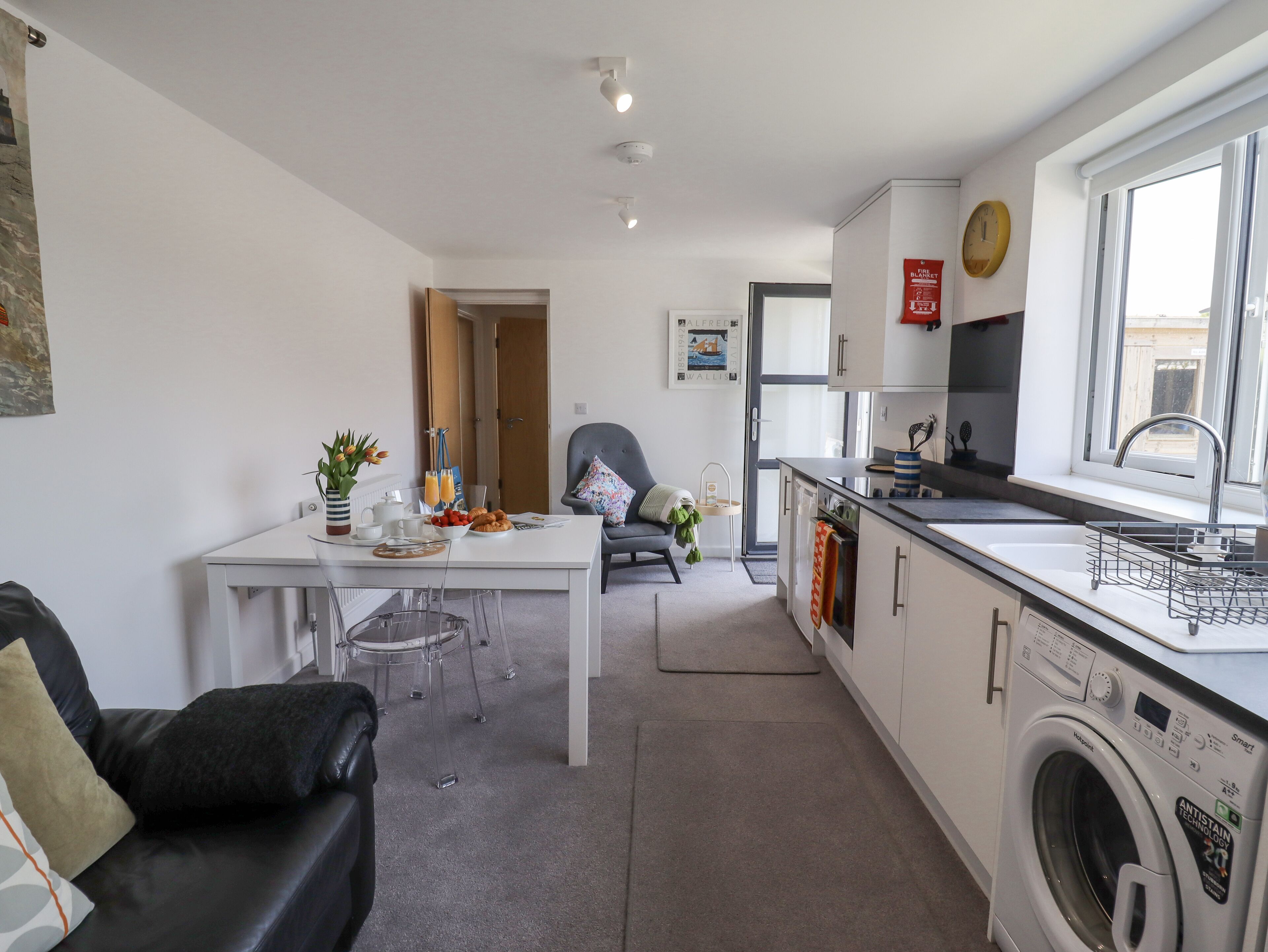 Fridge, electric kettle, toaster, cookware/dishes/utensils