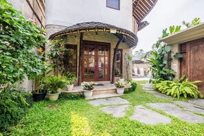 Exterior detail - Villa Bambooz, 2 Bedroom Unique villa near Central Ubud (Bali)
