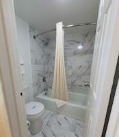 Bañera, toallas