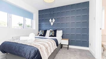 3 bedrooms, iron/ironing board, travel crib, free WiFi