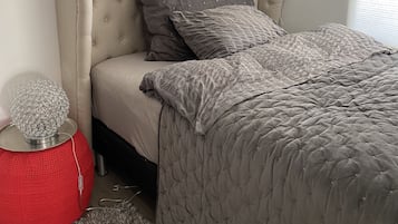 2 soverom, strykejern/-brett, wi-fi og sengetøy