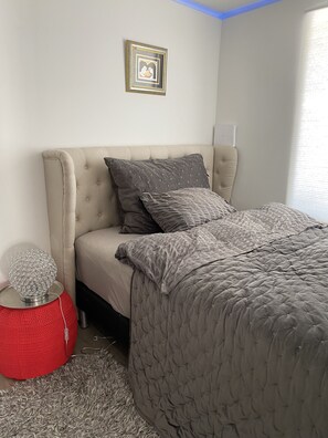 2 dormitorios, tabla de planchar con plancha, wifi y ropa de cama