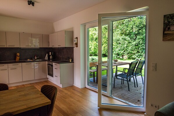 Réfrigérateur, four, plaque de cuisson, lave-vaisselle