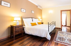 Double Room with Pool View | Down comforters, in-room safe, individually decorated - Buccara B&B Due Del Monte (Cormons)