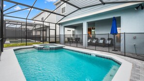 Beheizter Pool