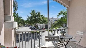 Outdoor dining - Last Minute Disney Getaway! Luxury Condo with Private Balcony. Book Now! #90489 (Orlando)