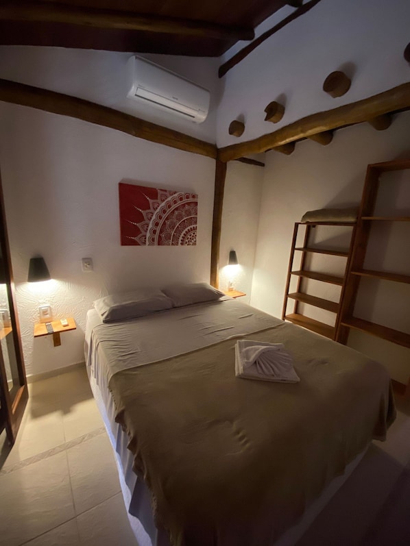 Comfort Double Room | 1 bedroom, hypo-allergenic bedding, minibar, desk