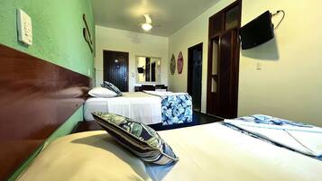 Quarto conforto | 7 quartos, roupas de cama premium, camas com colchões pillow-top