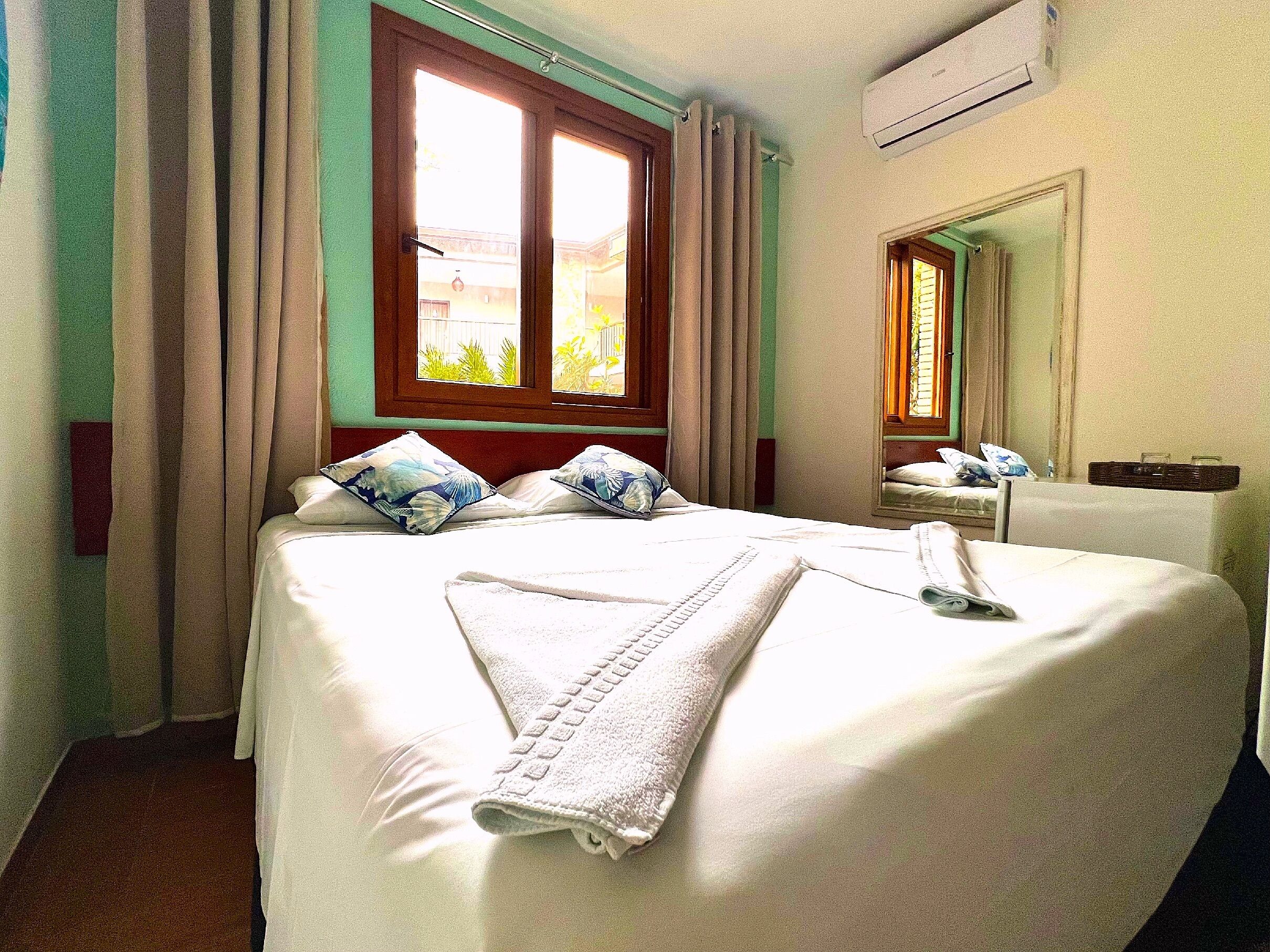 Quarto casal tradicional | Roupas de cama premium, camas com colchões pillow-top