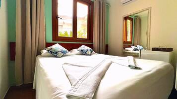 Quarto casal tradicional | Roupas de cama premium, camas com colchões pillow-top