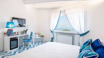 Chambre Junior | 1 chambre, minibar, décoration personnalisée, ameublement personnalisé