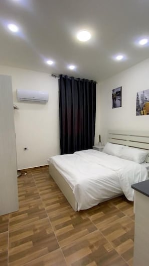 Chalet básico, varias camas | 2 dormitorios, decoración individual, mobiliario individual