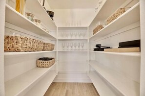 Interior - NEW! Stunning 4Bed In Perfect Location+Heated Pool (Scottsdale)